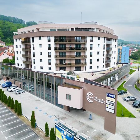 City Center Accomodation - 101 Resita Ngoại thất bức ảnh
