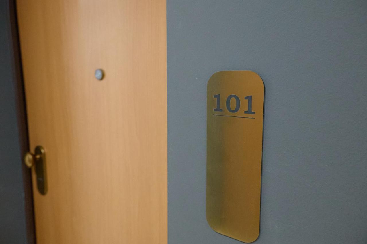 City Center Accomodation - 101 Resita Ngoại thất bức ảnh